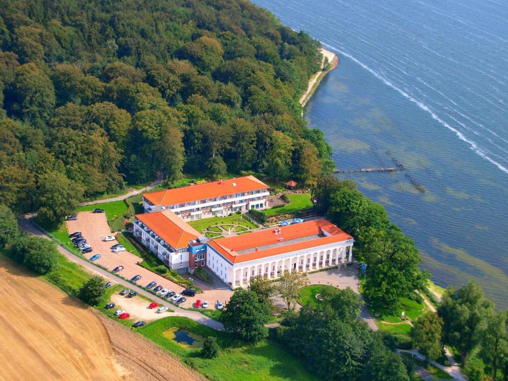 Hotel Badehaus Goor Путбус Экстерьер фото