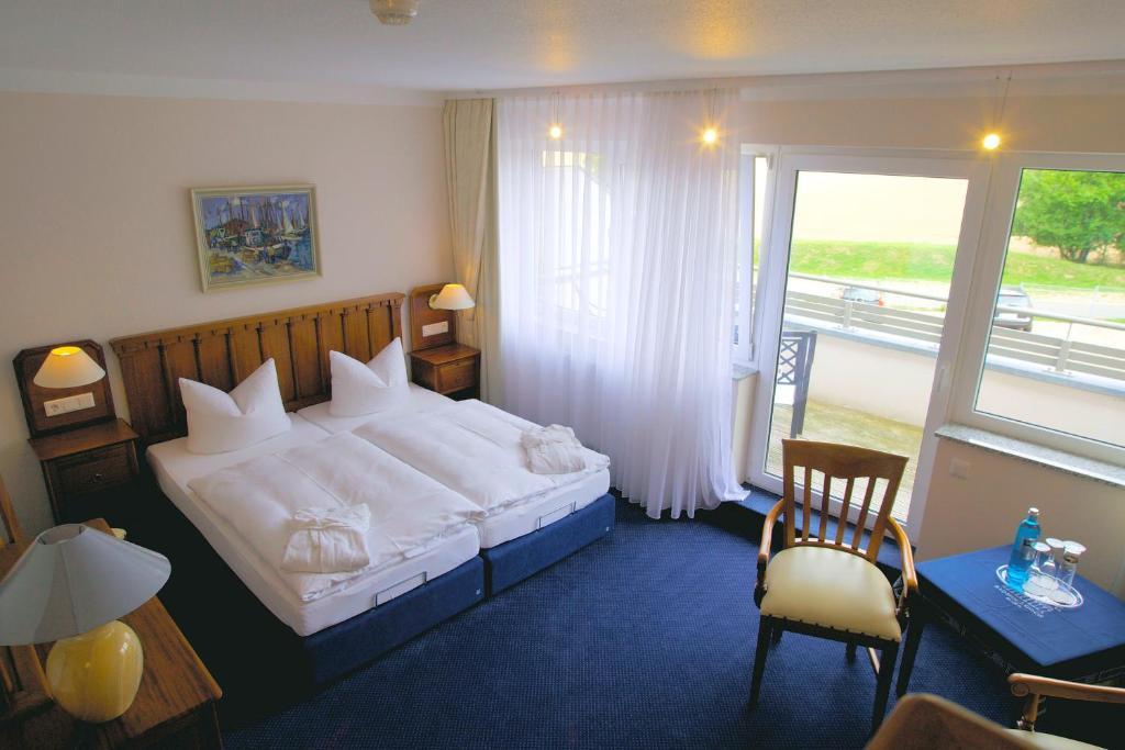 Hotel Badehaus Goor Путбус Номер фото